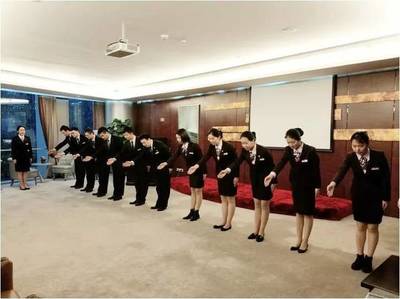 “美麗招行”因您而美，服務(wù)禮儀大賽我們來(lái)啦！